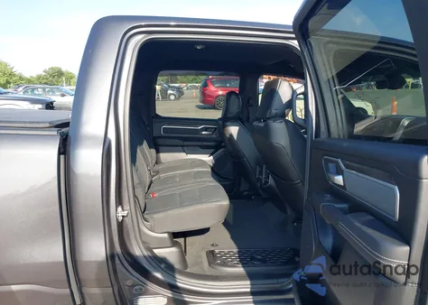 2021 Ram 1500 Big Horn 4X4 5'7 Box из США, поврежденный, VIN 1C6SRFFT7MN676111